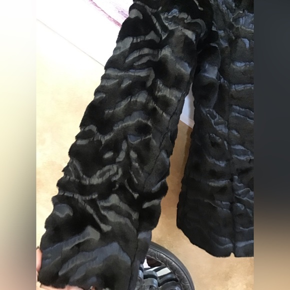 JLo By Jennifer Lopez Outerwear Black Faux Fur Double Breasted Jacket With Tie - Picture 7 of 17